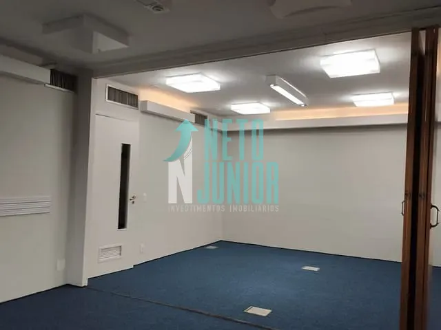 Conjunto comercial com 295m², à venda ou para alugar, no bairro Moema em São Paulo