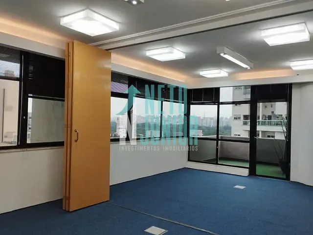 Conjunto comercial com 150m², para alugar, no bairro Moema em São Paulo