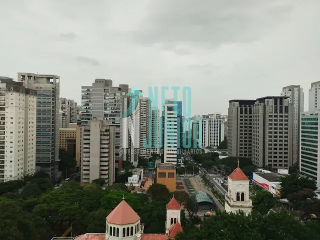 Conjunto comercial com 150m², para alugar, no bairro Moema em São Paulo