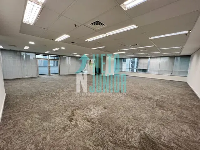Conjunto comercial com 218m², à venda ou para alugar, no bairro Brooklin em São Paulo