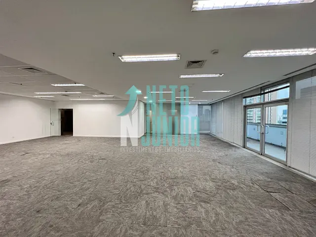 Conjunto comercial com 218m², à venda ou para alugar, no bairro Brooklin em São Paulo