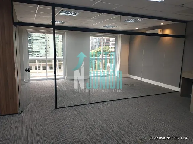 Conjunto comercial com 132m², para alugar, no bairro Itaim Bibi em São Paulo