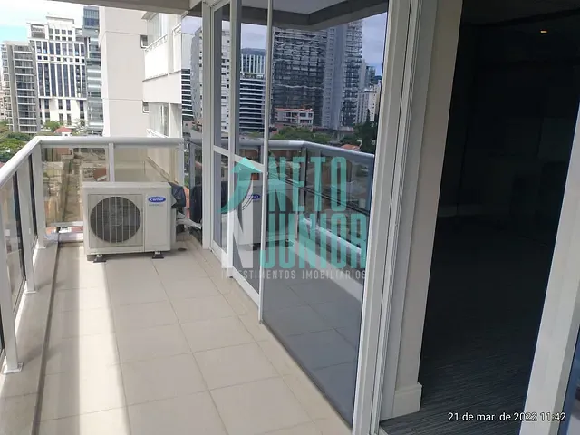 Conjunto comercial com 132m², para alugar, no bairro Itaim Bibi em São Paulo