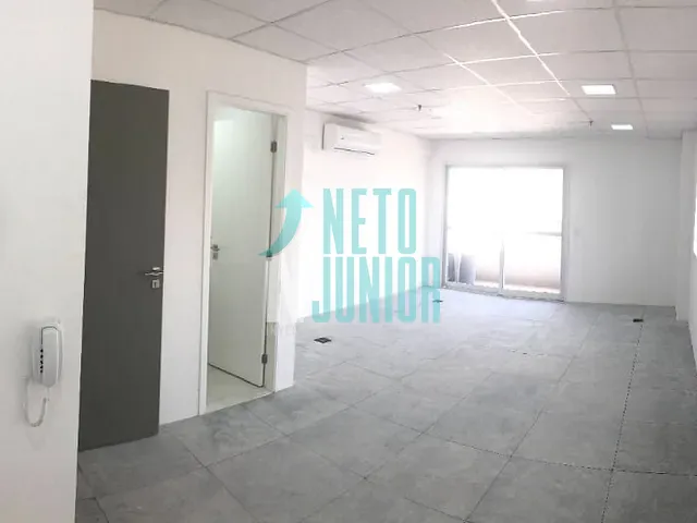 Conjunto comercial com 32m², para alugar, no bairro Brooklin em São Paulo