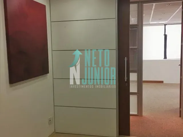 Conjunto comercial com 100m², para alugar, no bairro Itaim Bibi em São Paulo
