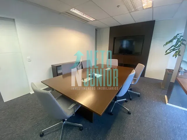 Conjunto comercial com 195m², à venda, no bairro Vila Olímpia em São Paulo
