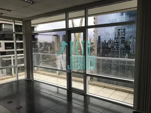 Conjunto comercial com 187m², para alugar, no bairro Brooklin em São Paulo