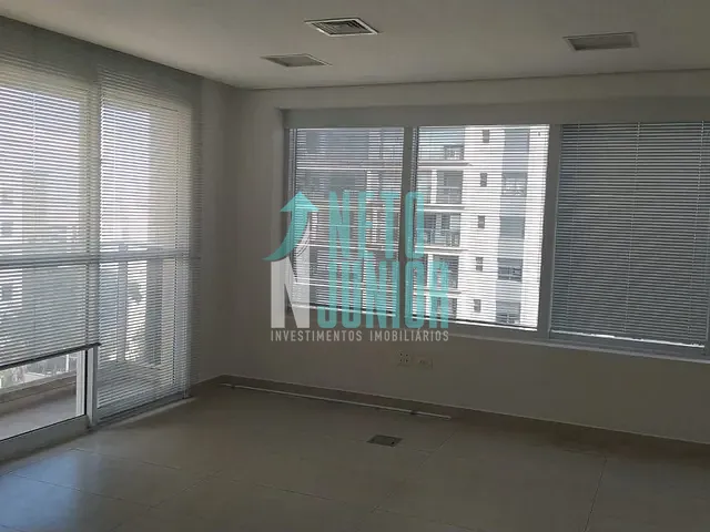 Conjunto comercial com 42m², para alugar, no bairro Pinheiros em São Paulo