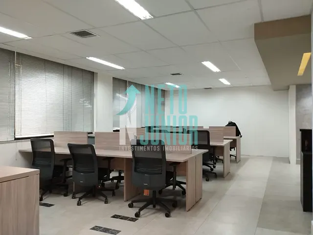 Conjunto com 136m², para alugar, no bairro Moema em São Paulo