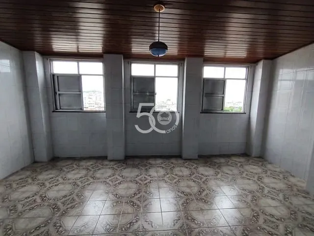 Cobertura / Penthouse 3 quartos e 2 banheiros, à venda, no bairro Ramos em Rio de Janeiro