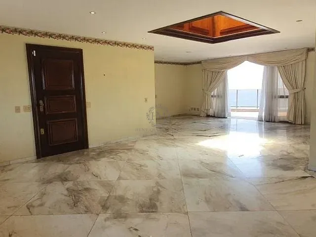 Cobertura / Penthouse com 900m² 2 quartos e 7 banheiros, à venda ou para alugar, no bairro Copacabana em Rio de Janeiro