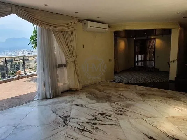Cobertura / Penthouse com 900m² 2 quartos e 7 banheiros, à venda ou para alugar, no bairro Copacabana em Rio de Janeiro