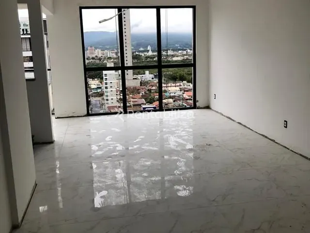 Cobertura / Penthouse com 130m² 3 quartos e 3 banheiros, à venda, no bairro Meia Praia em Itapema