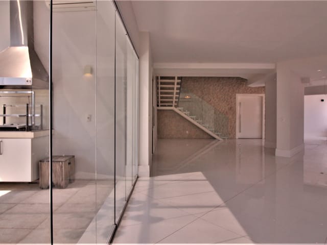 Cobertura / Penthouse com 310m² 3 quartos e 4 banheiros, à venda ou para alugar, no bairro Vila Nova Conceição em São Paulo
