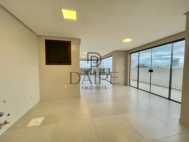 Cobertura / Penthouse com 235m² 3 quartos e 2 banheiros, à venda, no bairro Centro em Tramandaí