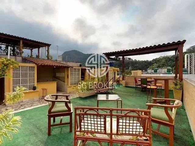 Cobertura / Penthouse com 205m² 4 quartos e 5 banheiros, à venda, no bairro Copacabana em Rio de Janeiro