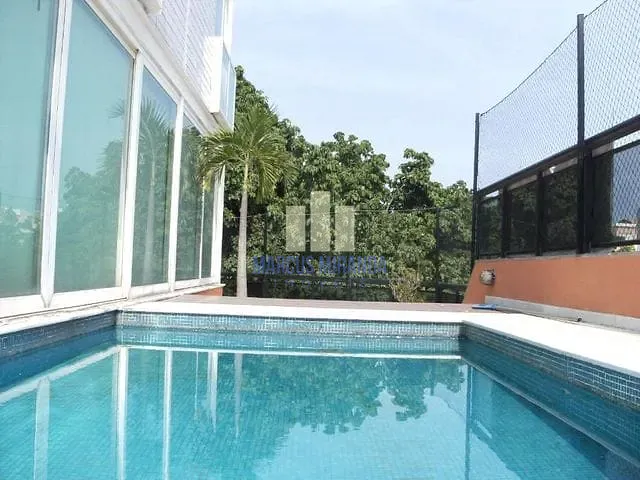 Cobertura / Penthouse com 400m² 4 quartos e 4 banheiros, à venda, no bairro Barra da Tijuca em Rio de Janeiro
