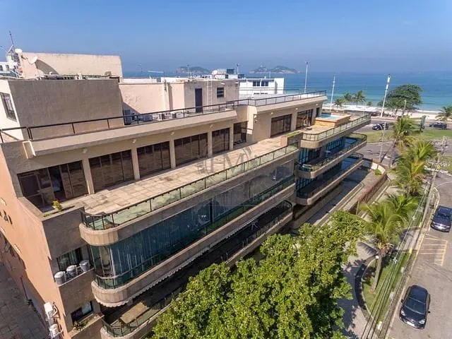 Cobertura / Penthouse com 930m² 5 quartos e 9 banheiros, à venda, no bairro Barra da Tijuca em Rio de Janeiro