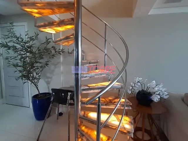 Cobertura / Penthouse com 160m² 3 quartos e 1 banheiro, à venda, no bairro Pontal em Ilhéus