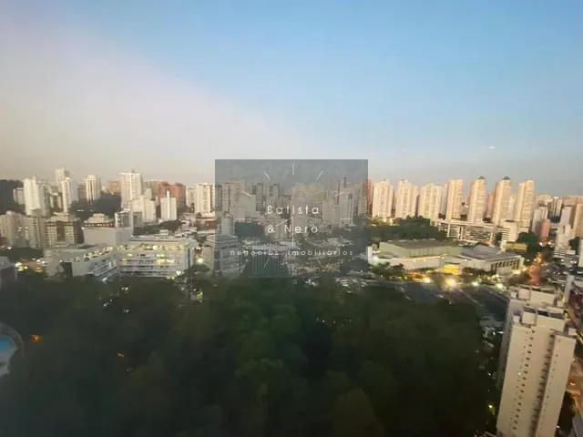 Cobertura / Penthouse com 230m² 3 quartos e 5 banheiros, à venda ou para alugar, no bairro Vila Andrade em São Paulo