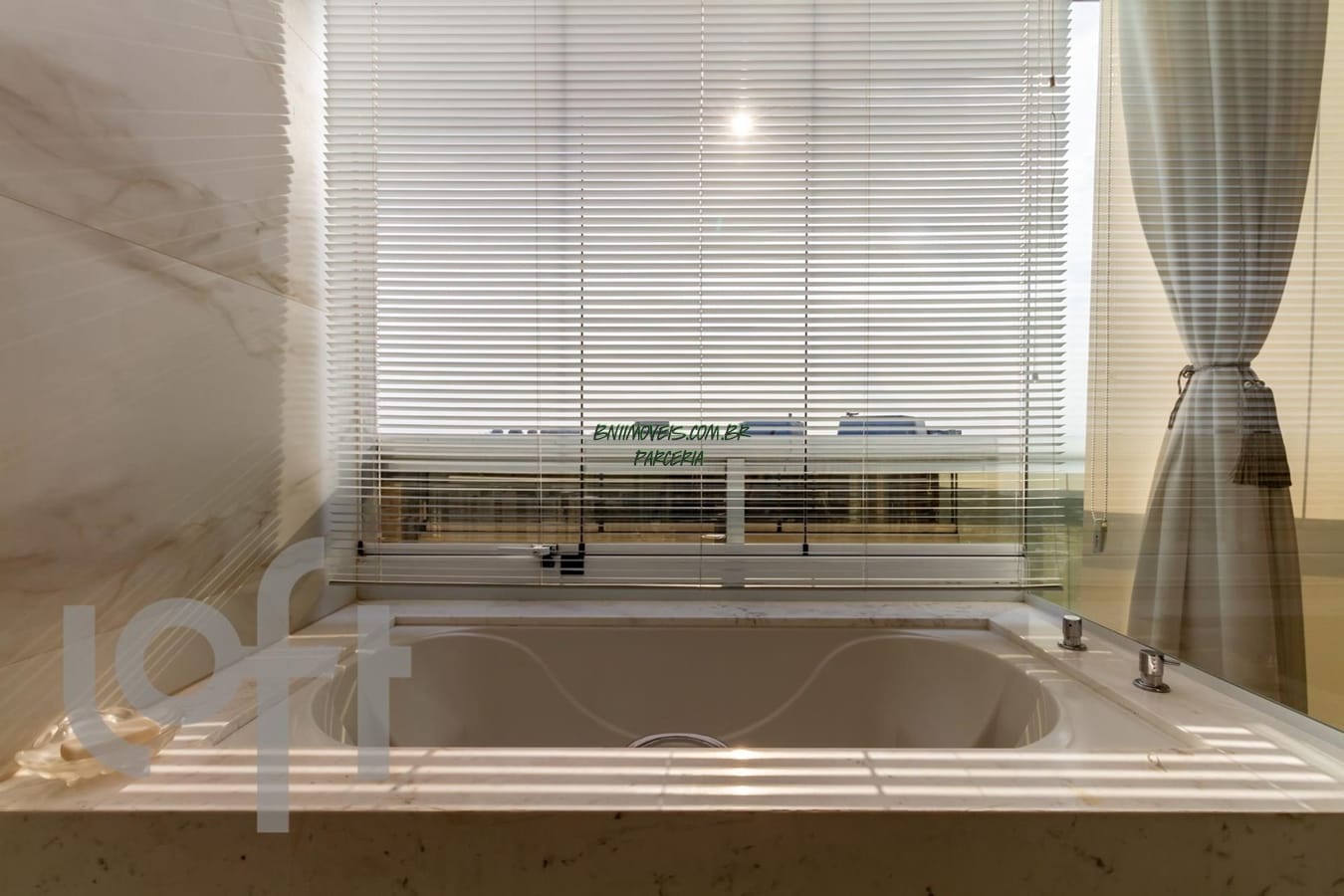 Cobertura, 3 quartos, 270 m² - Foto 2