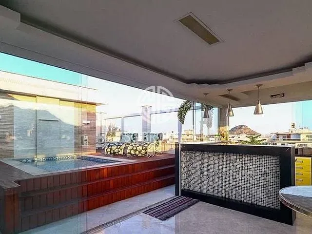 Cobertura / Penthouse com 360m² 5 quartos e 7 banheiros, à venda, no bairro Recreio dos Bandeirantes em Rio de Janeiro