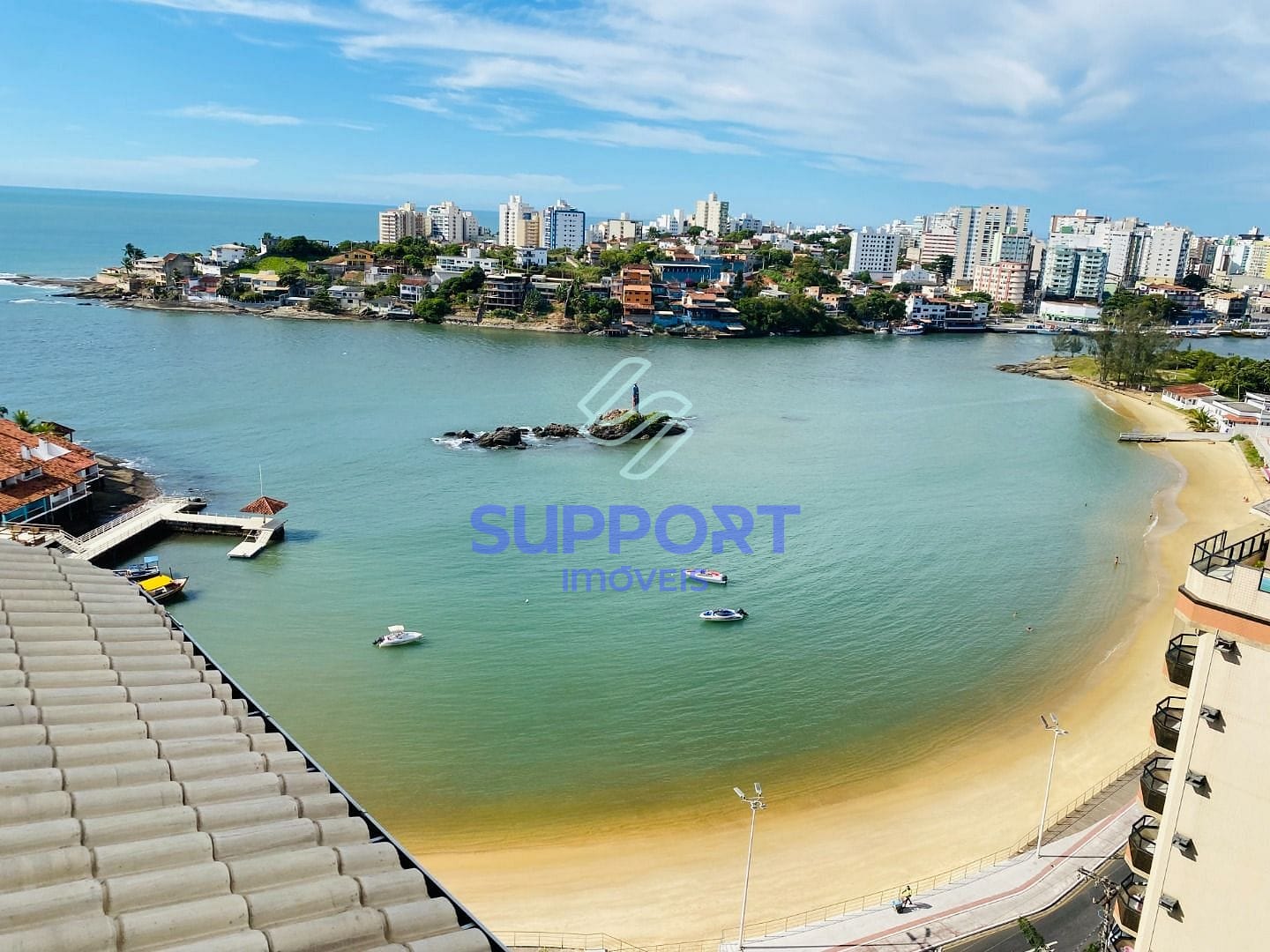 Cobertura à venda com 4 quartos, 220m² - Foto 1