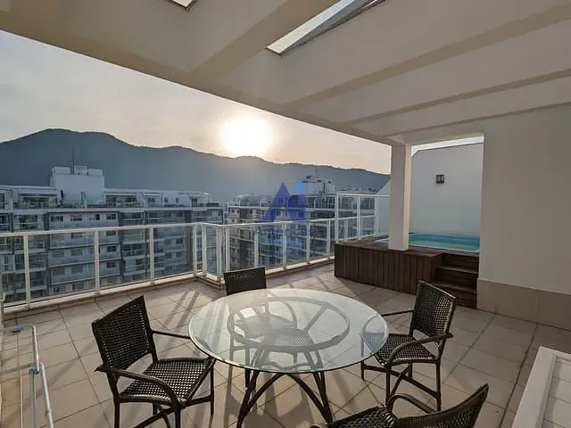 Cobertura / Penthouse com 168m² 3 quartos e 4 banheiros, à venda, no bairro Recreio dos Bandeirantes em Rio de Janeiro