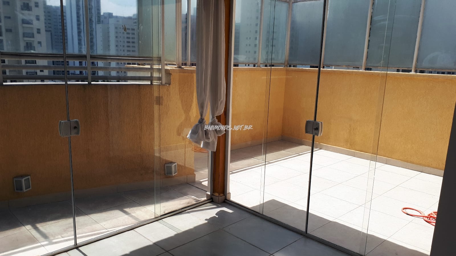 Cobertura à venda e aluguel com 1 quarto, 90m² - Foto 2
