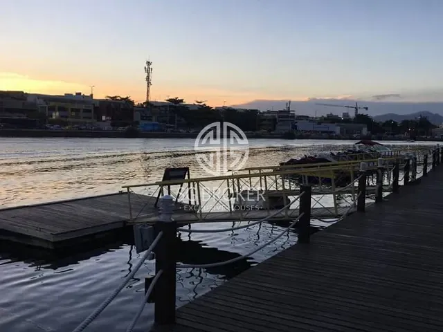 Cobertura / Penthouse com 225m² 2 quartos e 3 banheiros, à venda, no bairro Barra da Tijuca em Rio de Janeiro