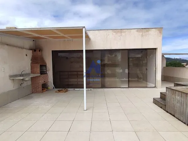Cobertura / Penthouse com 170m² 3 quartos e 2 banheiros, para alugar, no bairro Anil em Rio de Janeiro