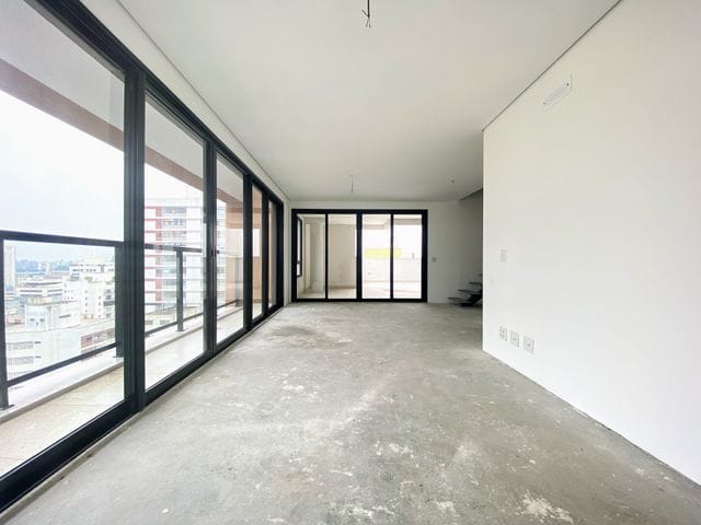 Foto do Cobertura / Penthouse - Cobertura duplex à 750 metros da avenida Paulista com 4 quartos, 4 vagas, churrasqueira, imóvel pronto | Vista Livre