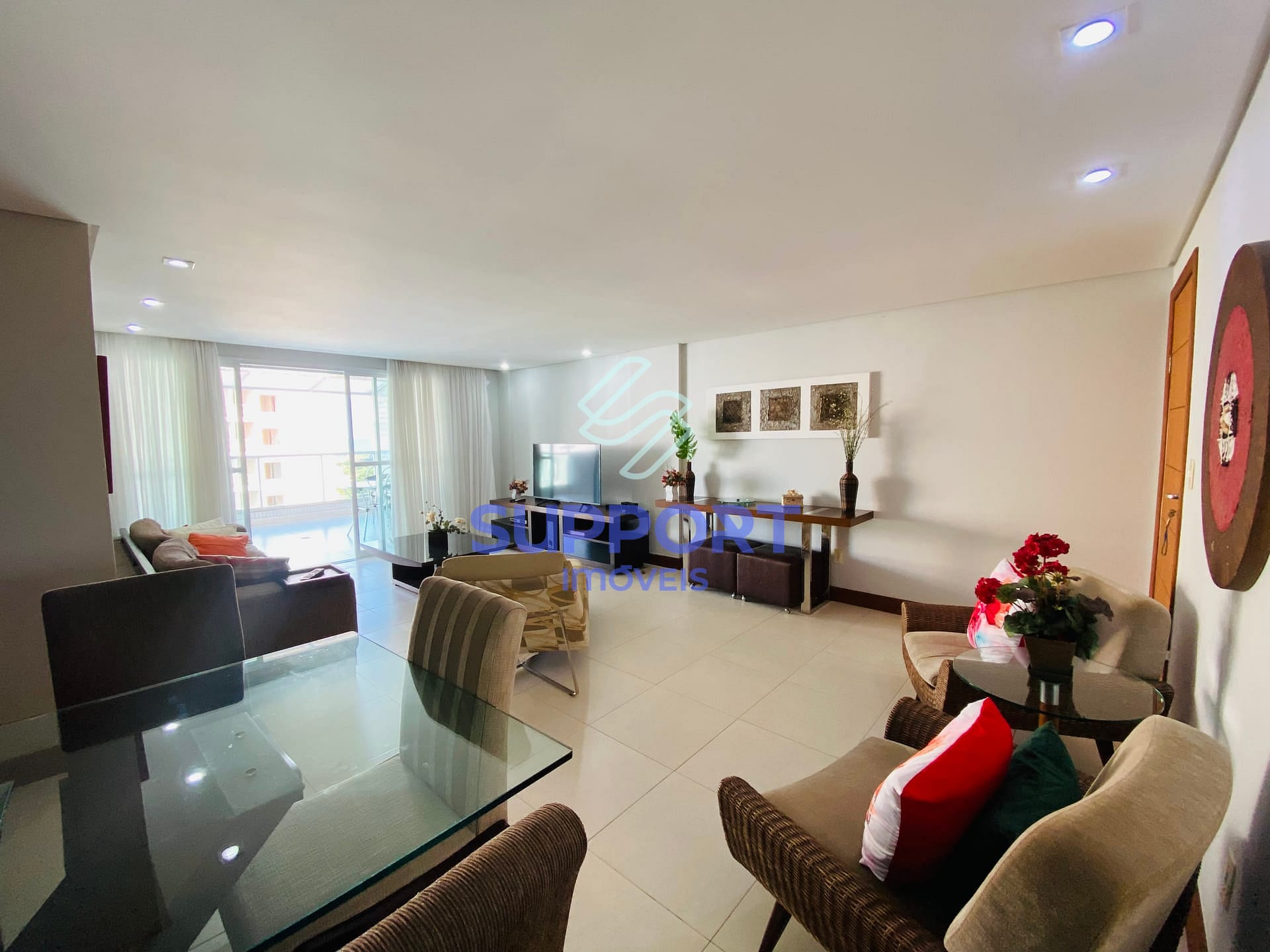 Cobertura à venda com 4 quartos, 220m² - Foto 2