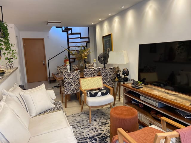 Cobertura / Penthouse 3 quartos e 1 banheiro, à venda, no bairro Itaipava em Petrópolis