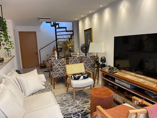 Cobertura / Penthouse 3 quartos e 1 banheiro, à venda, no bairro Itaipava em Petrópolis