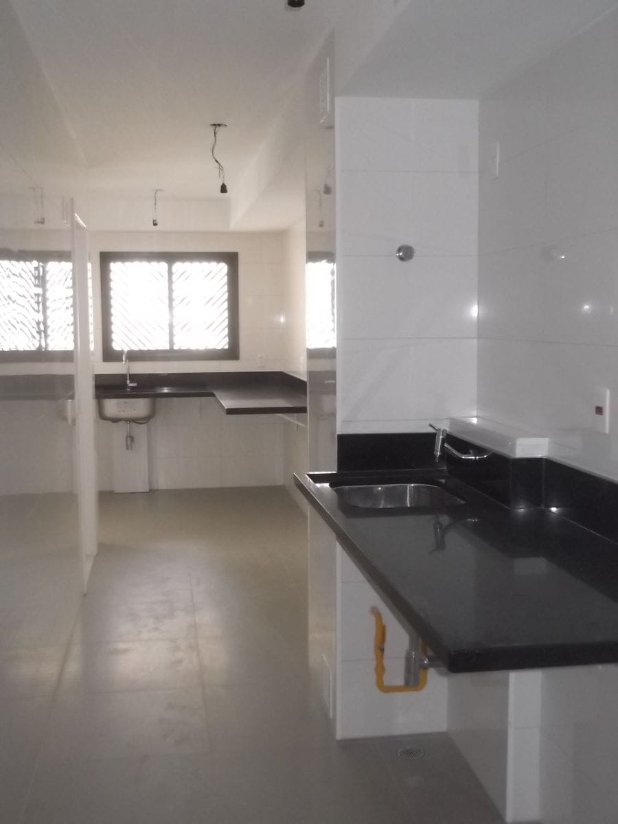 Cobertura à venda com 4 quartos, 268m² - Foto 4