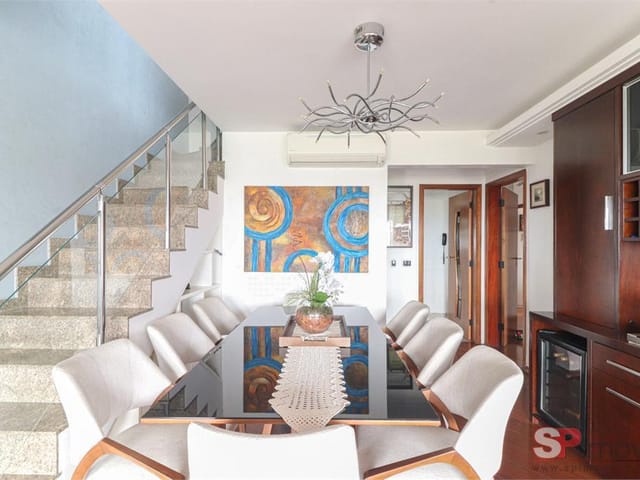 Cobertura / Penthouse com 300m² 4 quartos e 8 banheiros, à venda, no bairro Bela Aliança em São Paulo