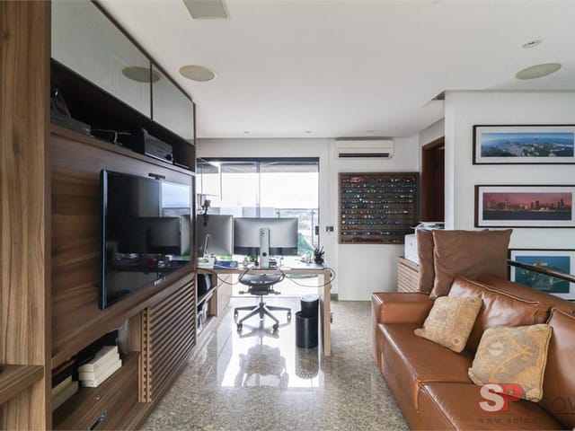 Cobertura / Penthouse com 300m² 4 quartos e 8 banheiros, à venda, no bairro Bela Aliança em São Paulo