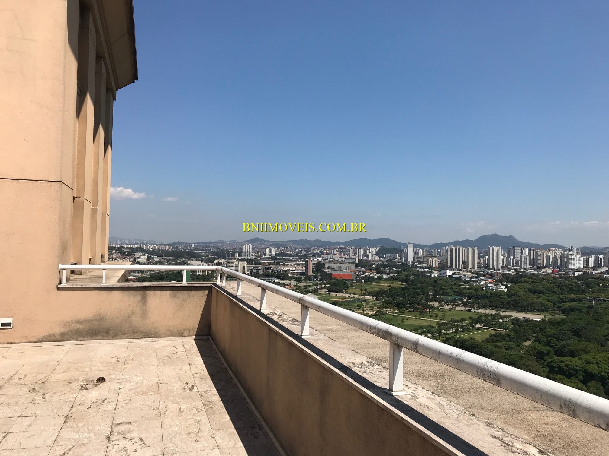 Cobertura à venda com 4 quartos, 70279m² - Foto 1