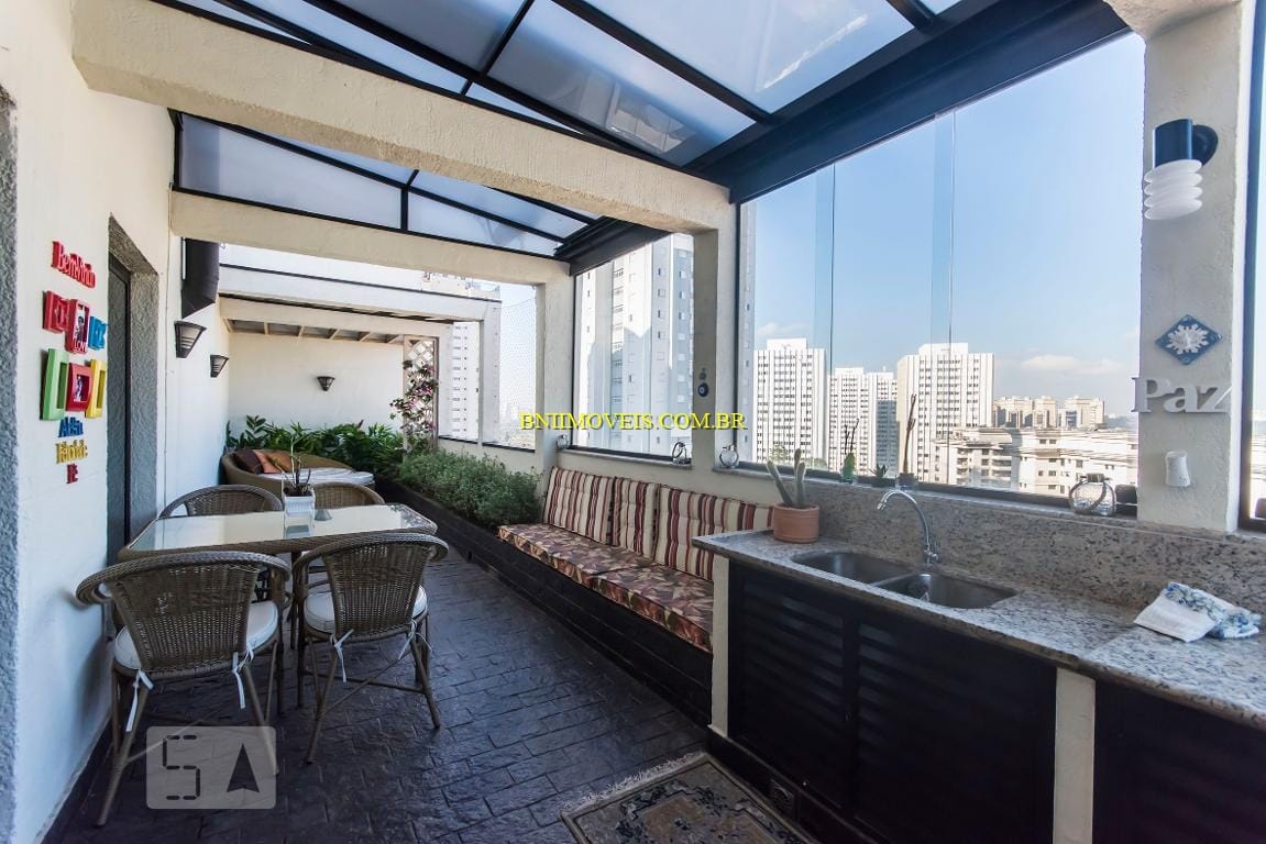 Cobertura à venda com 1 quarto, 200m² - Foto 1