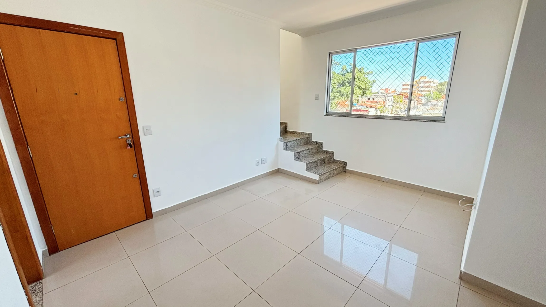 Cobertura para alugar com 3 quartos, suíte e 2 vagas no Bairro Padre Eustáquio em Belo Horizonte/MG