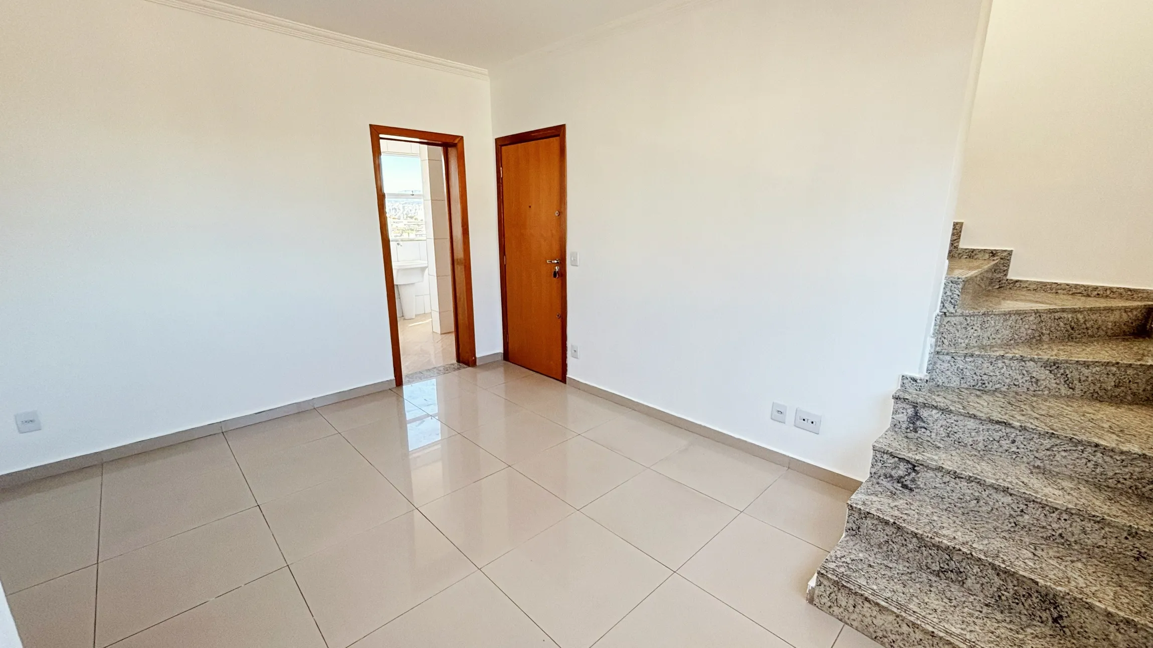 Cobertura para alugar com 3 quartos, suíte e 2 vagas no Bairro Padre Eustáquio em Belo Horizonte/MG