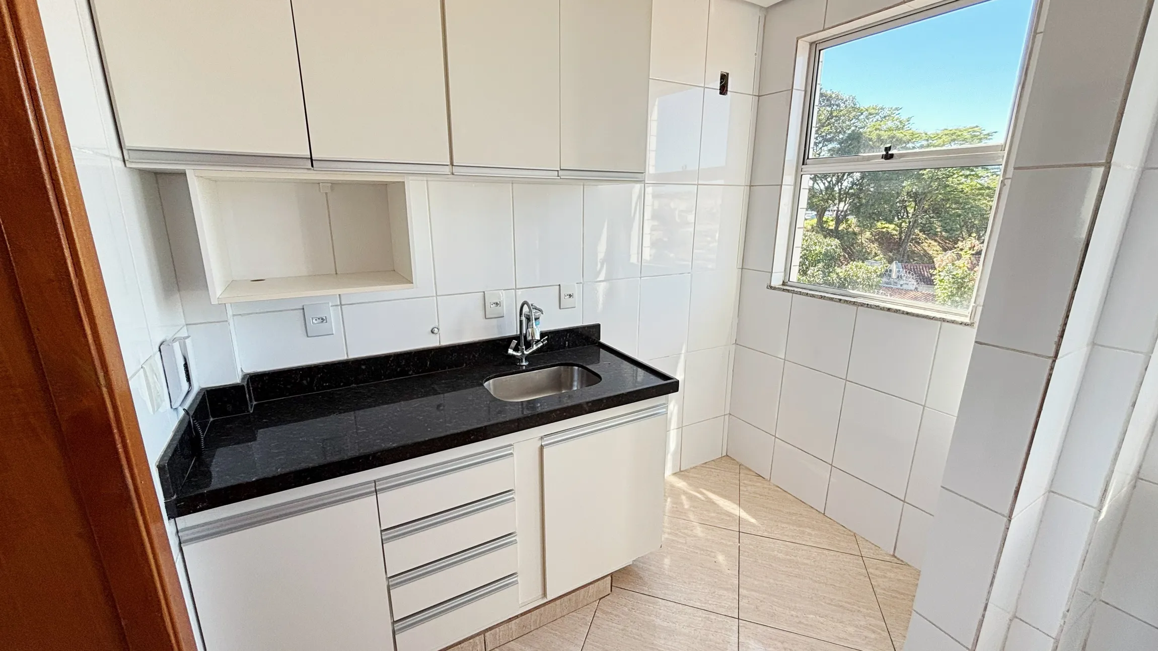 Cobertura para alugar com 3 quartos, suíte e 2 vagas no Bairro Padre Eustáquio em Belo Horizonte/MG