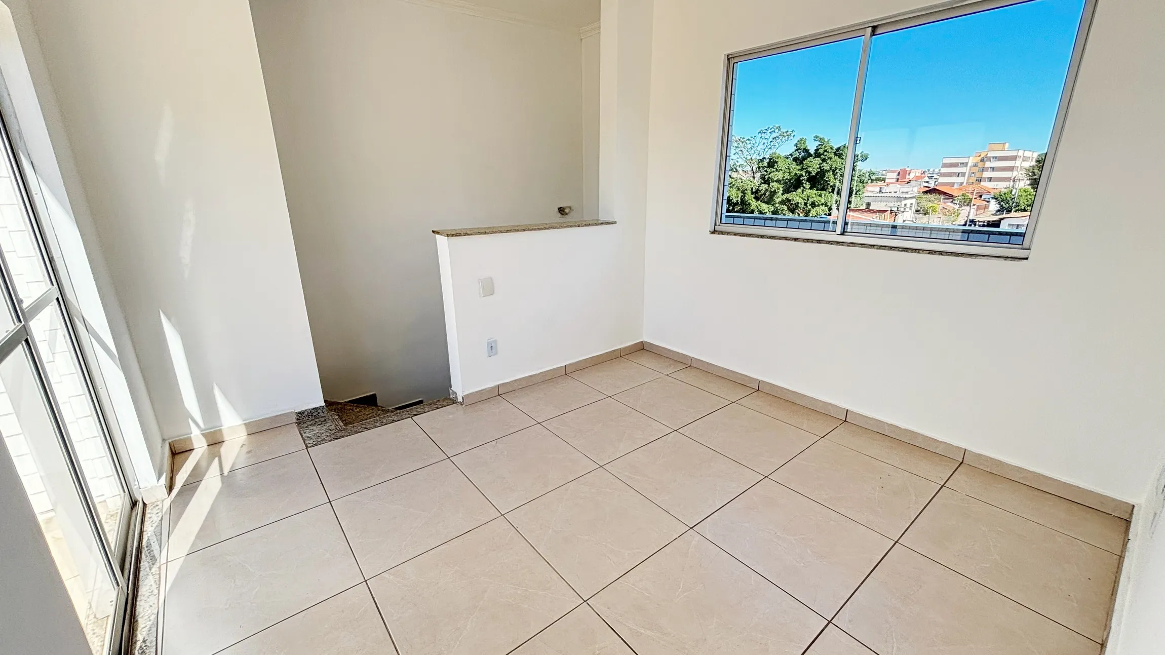 Cobertura para alugar com 3 quartos, suíte e 2 vagas no Bairro Padre Eustáquio em Belo Horizonte/MG