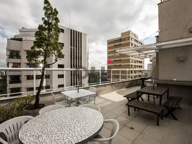Cobertura / Penthouse com 470m² 4 quartos e 5 banheiros, à venda ou para alugar, no bairro Jardim Paulista em São Paulo