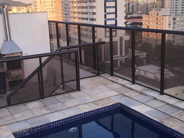 Cobertura / Penthouse com 330m² 4 quartos e 6 banheiros, à venda, no bairro Boqueirão em Santos