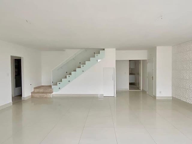 Cobertura / Penthouse com 330m² 4 quartos e 6 banheiros, à venda, no bairro Boqueirão em Santos