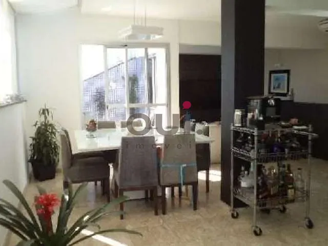 Cobertura / Penthouse 4 quartos e 3 banheiros, à venda, no bairro Aclimação em São Paulo