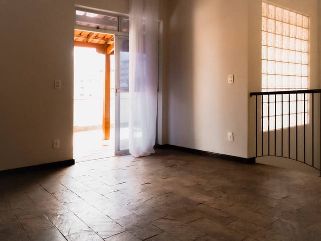 Cobertura / Penthouse com 162m² 3 quartos e 3 banheiros, à venda, no bairro Manacás em Belo Horizonte