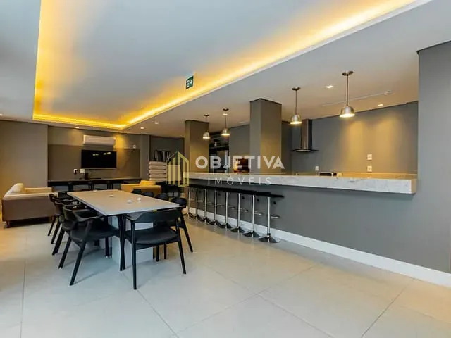 Cobertura / Penthouse 3 quartos e 2 banheiros, à venda, no bairro Menino Deus em Porto Alegre